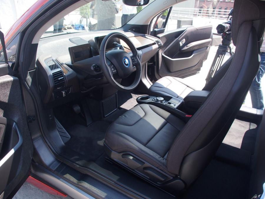  BMW i3 2014 года  (фото 91 из 240)